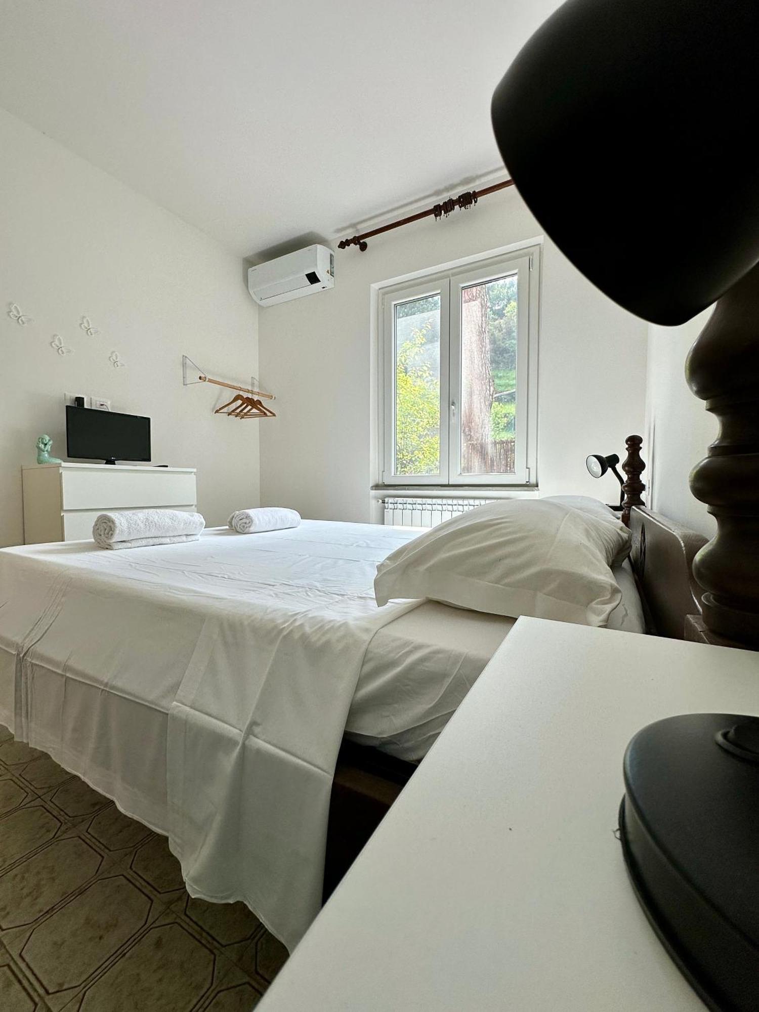 Terrace & Parking - Holiday Home Near Fegina Beach Monterosso al Mare Eksteriør bilde