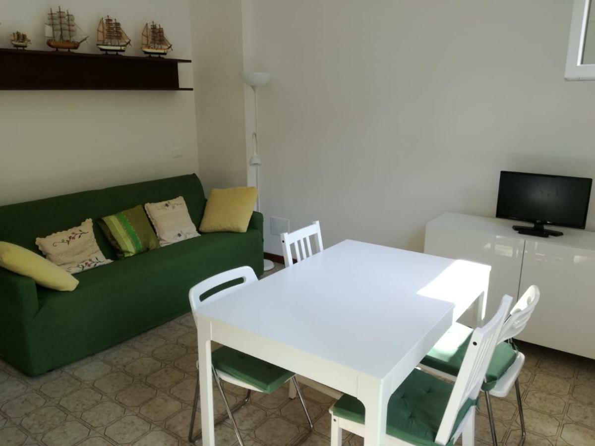 Terrace & Parking - Holiday Home Near Fegina Beach Monterosso al Mare Eksteriør bilde