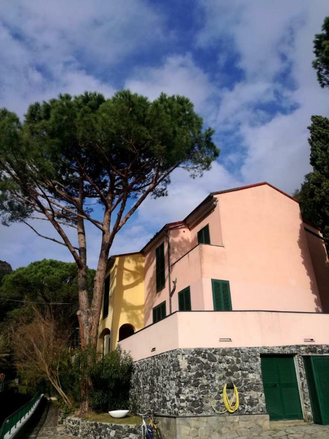 Terrace & Parking - Holiday Home Near Fegina Beach Monterosso al Mare Eksteriør bilde